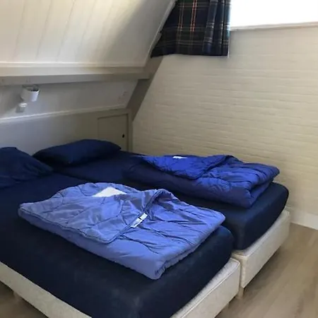 Vosseven Familiebungalow 10 Persoons Сasa de vacaciones *